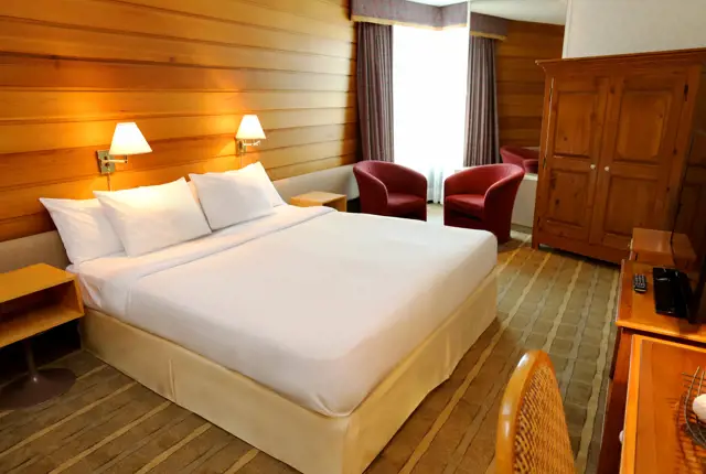 Hôtels Gouverneur Rimouski 1 Grand Lit Vue Chambre Fenetre